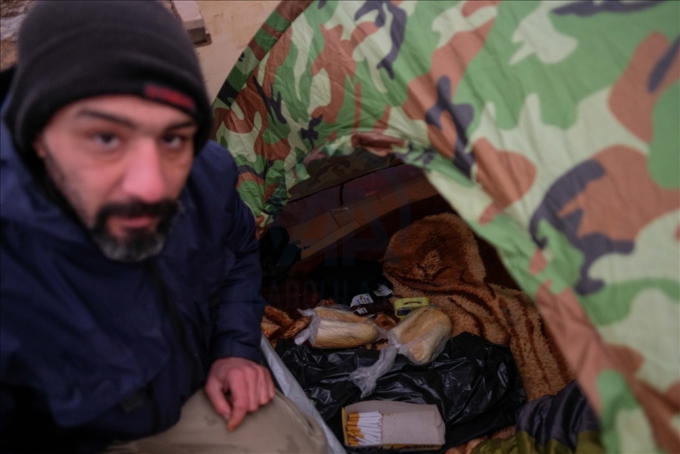 Stanje na lokalitetu "Lipa" veoma loše: Uslovi u kojim borave migranti katastrofalni 