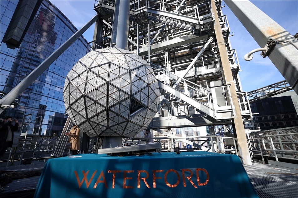 Waterford crystals installed to the Times Square ball for New Year’s Eve Celebration 
