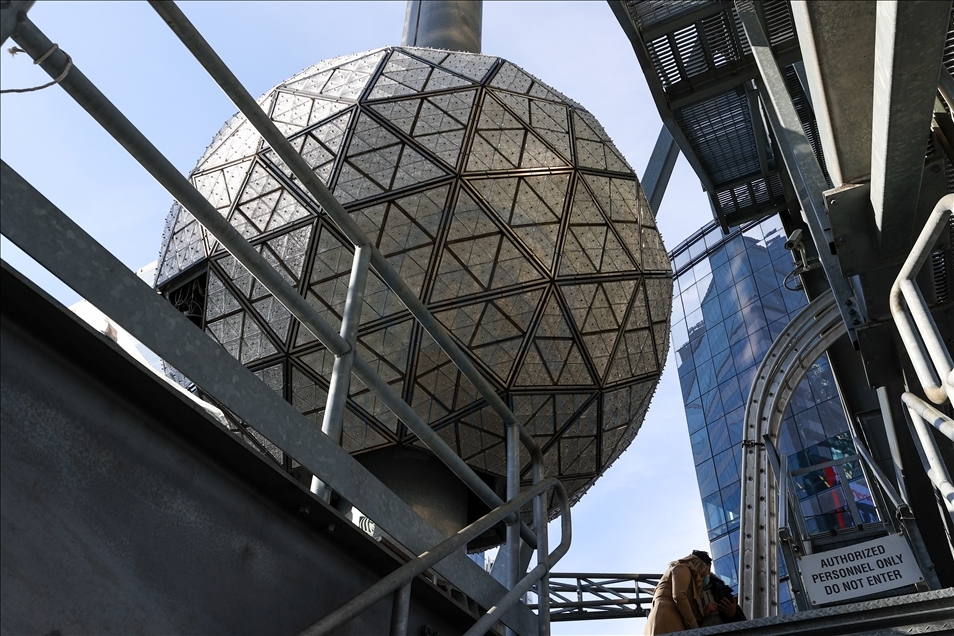 Waterford crystals installed to the Times Square ball for New Year’s Eve Celebration 