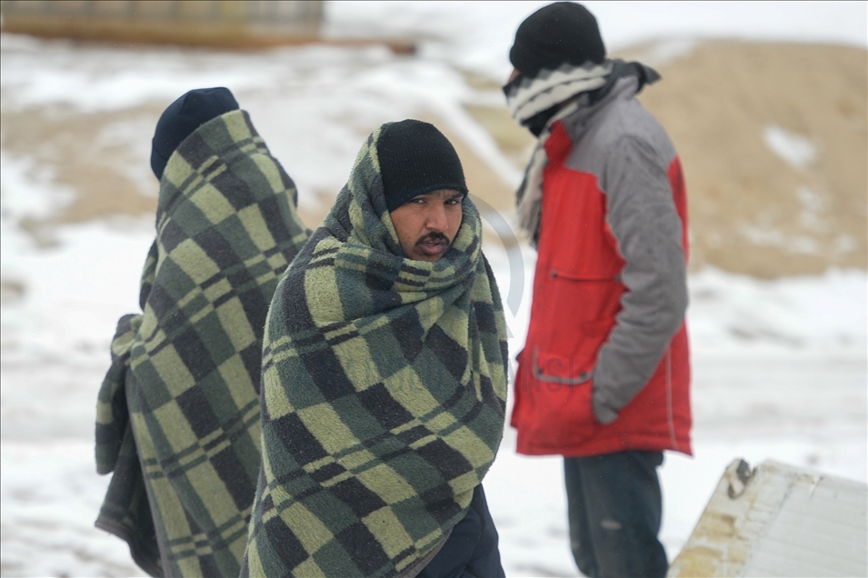 Stanje na lokalitetu "Lipa" veoma loše: Uslovi u kojim borave migranti katastrofalni 