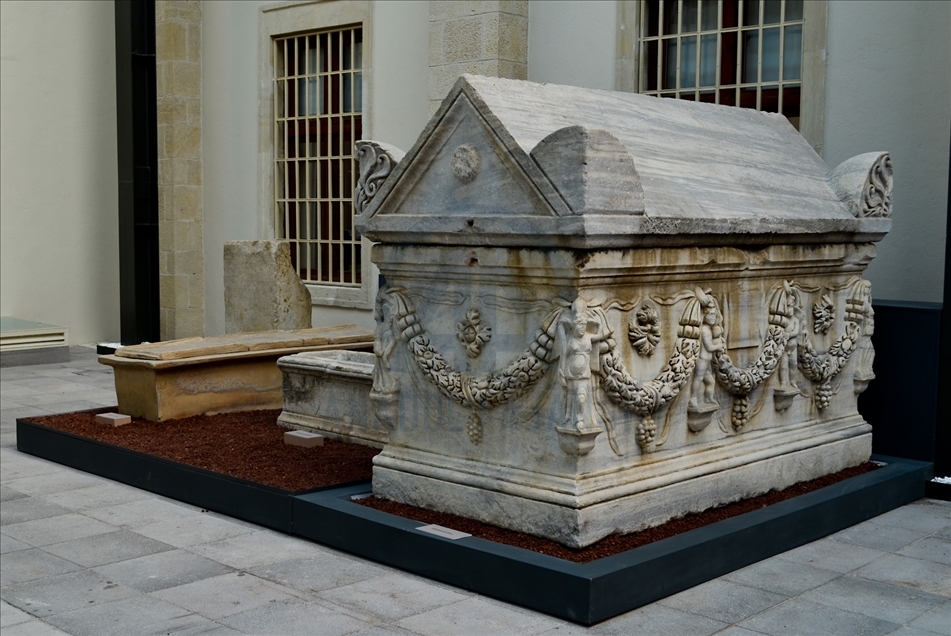 Mersin'de müzeye dönüştürülen eski adliye binası tarihe ışık tutuyor