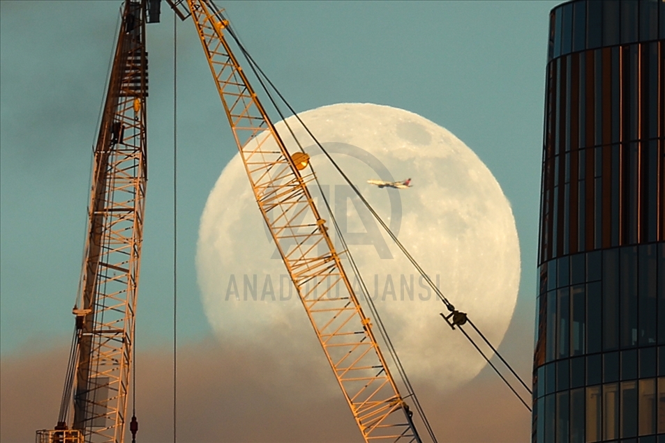 Así se ve la luna llena desde Nueva York, EEUU