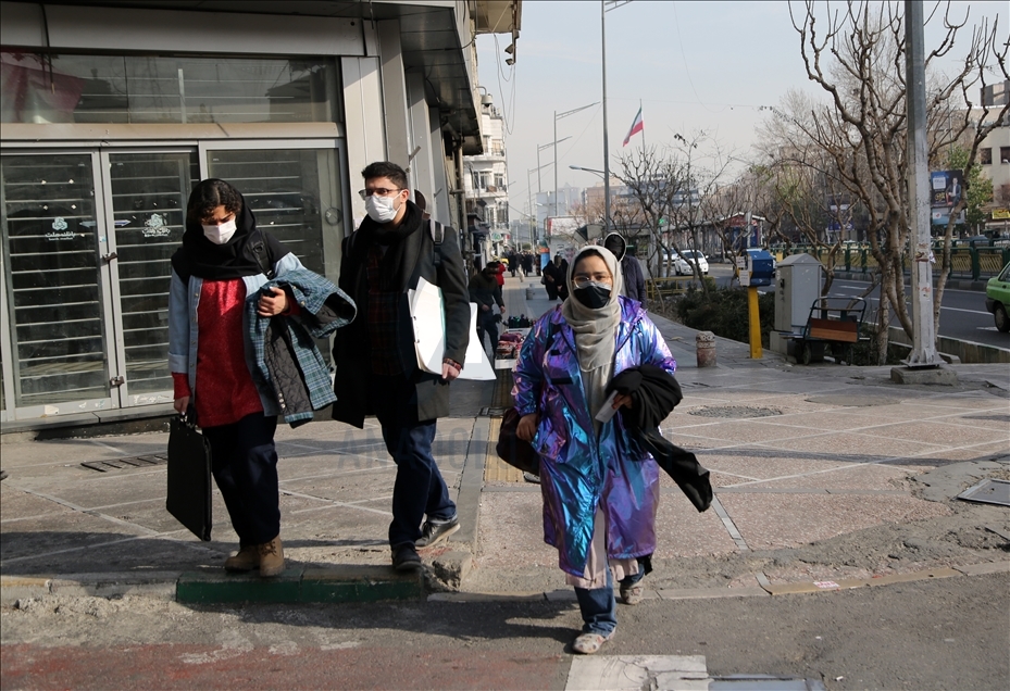 İran'da koronavirüs gölgesinde yaşam