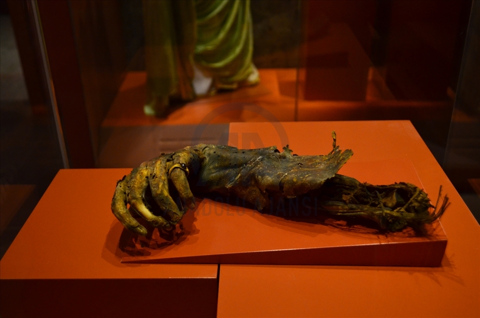 Mersin'de müzeye dönüştürülen eski adliye binası tarihe ışık tutuyor