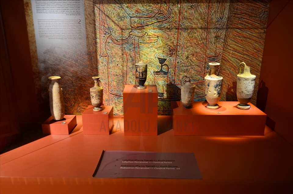 Mersin'de müzeye dönüştürülen eski adliye binası tarihe ışık tutuyor