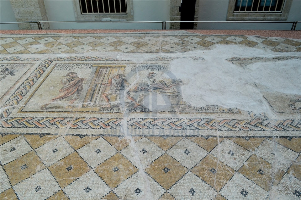 Mersin'de müzeye dönüştürülen eski adliye binası tarihe ışık tutuyor