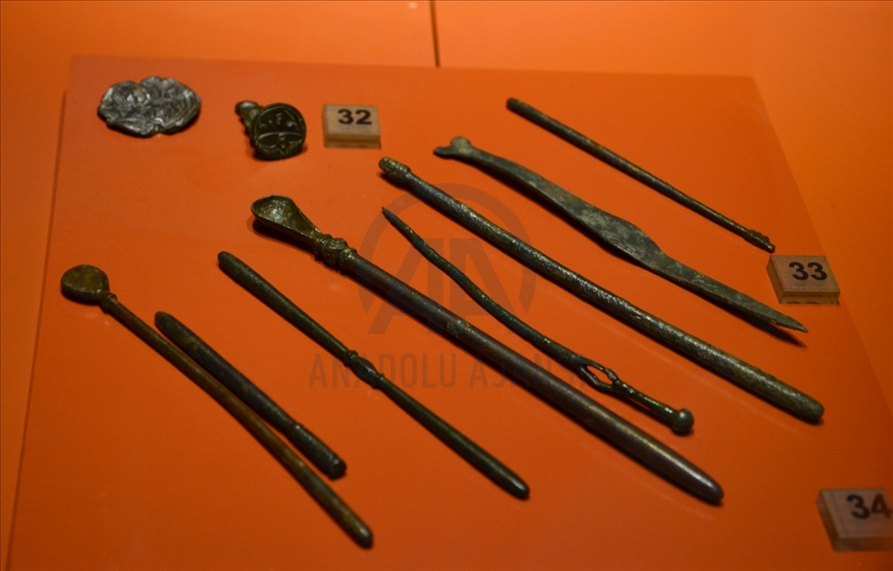 Mersin'de müzeye dönüştürülen eski adliye binası tarihe ışık tutuyor