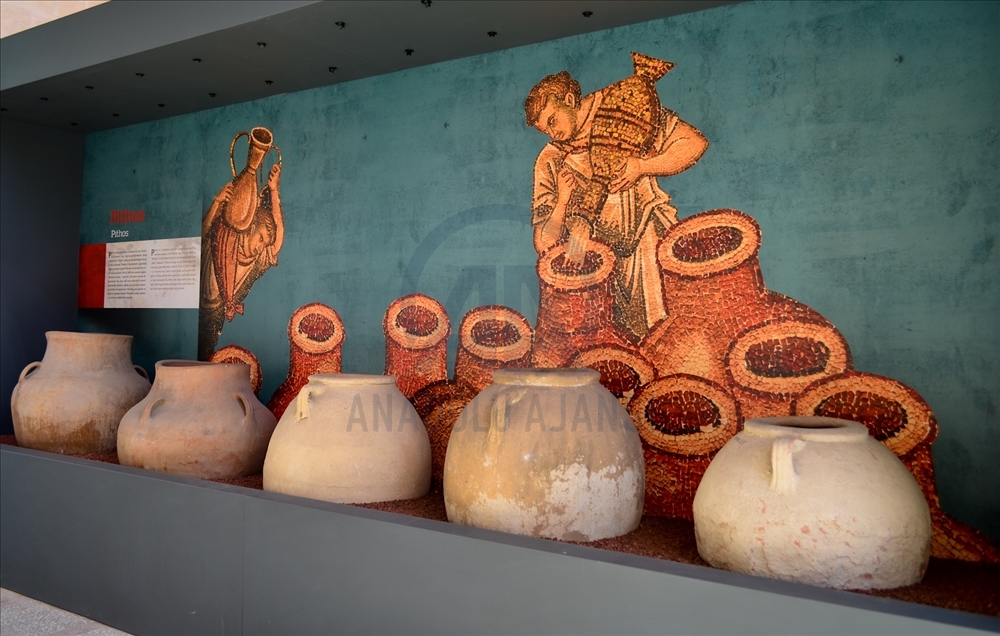 Mersin'de müzeye dönüştürülen eski adliye binası tarihe ışık tutuyor