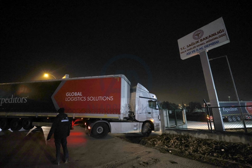 First batch of COVID-19 vaccines arrives in Turkey