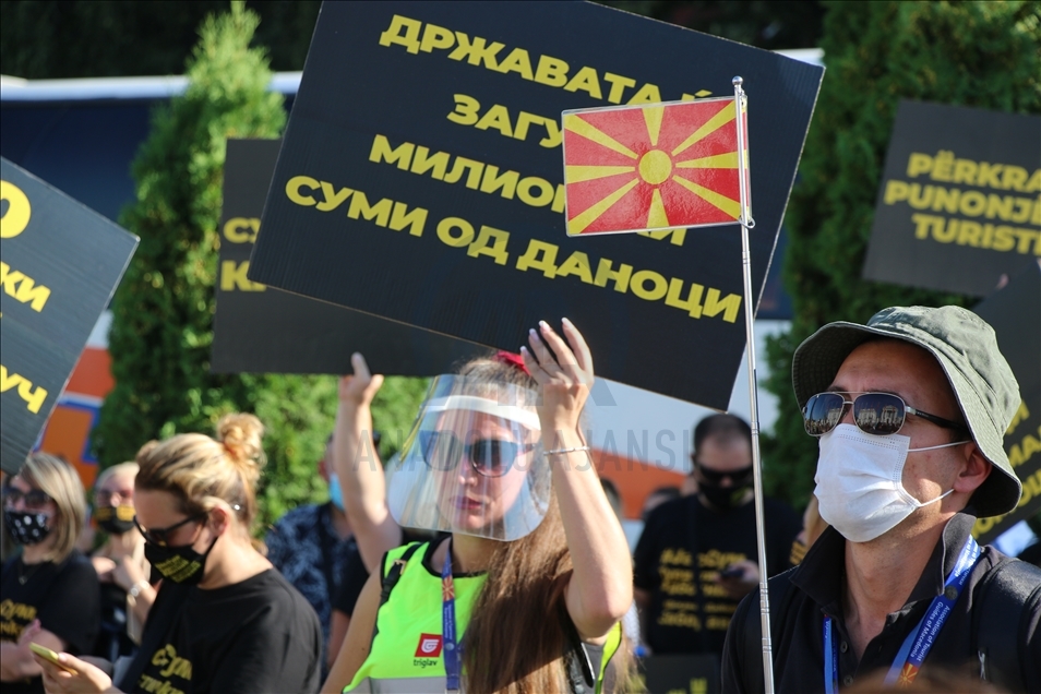 „Туризмот на респиратор“: Протест на туристичките работници во Скопје