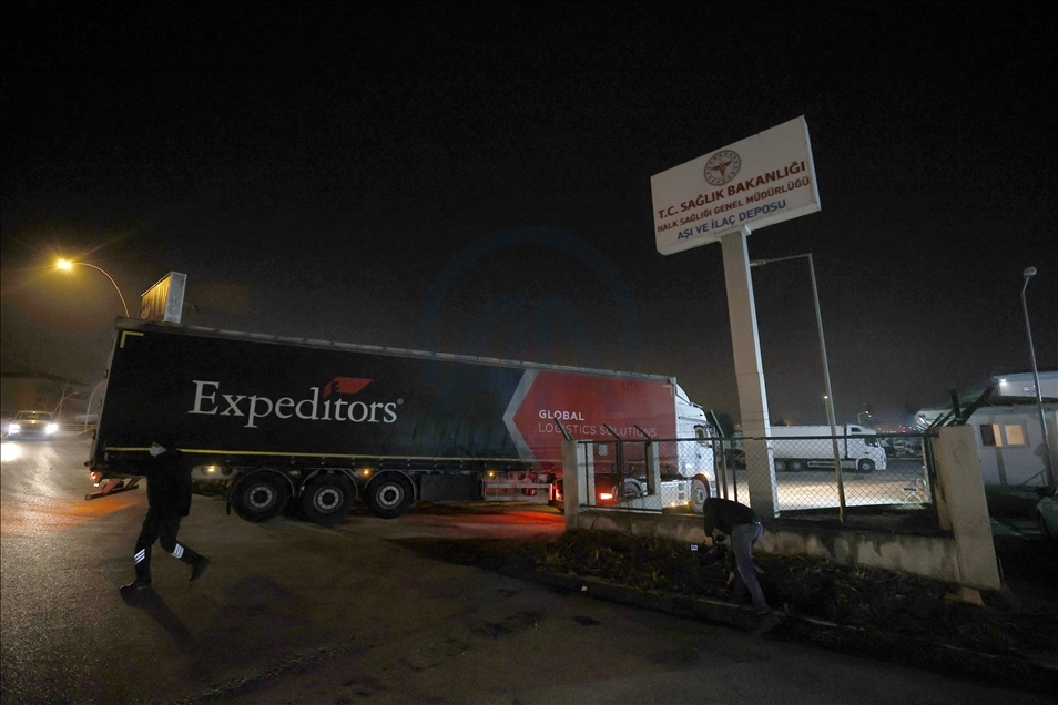 First batch of COVID-19 vaccines arrives in Turkey