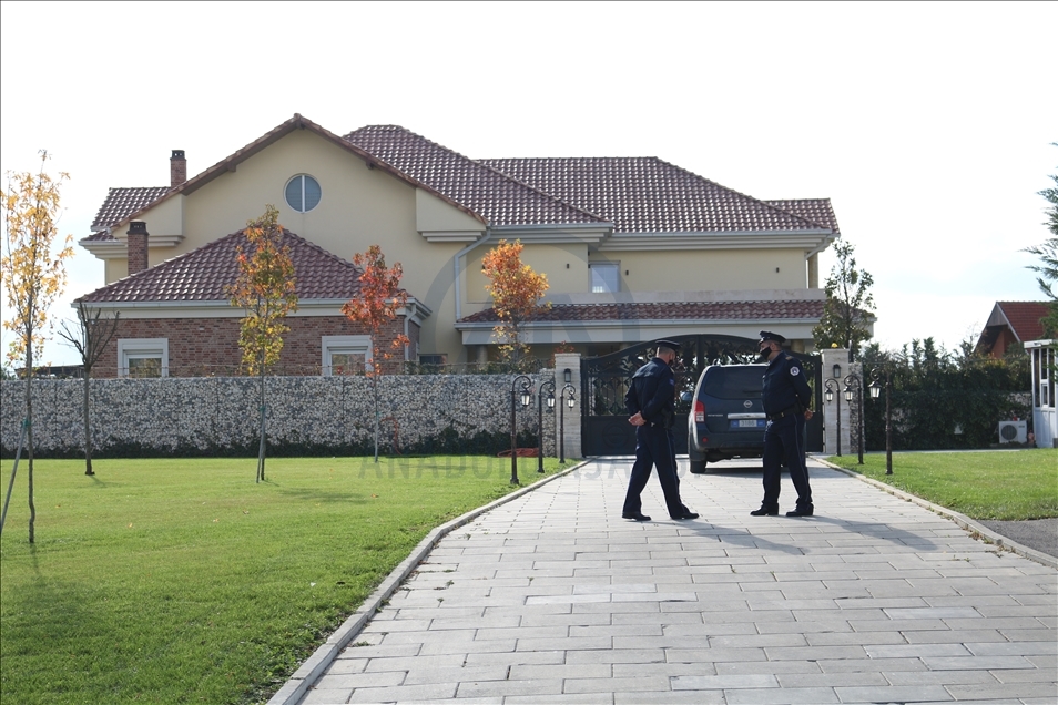 EULEX bastis shtëpinë e presidentit të dorëhequr, Hashim Thaçi