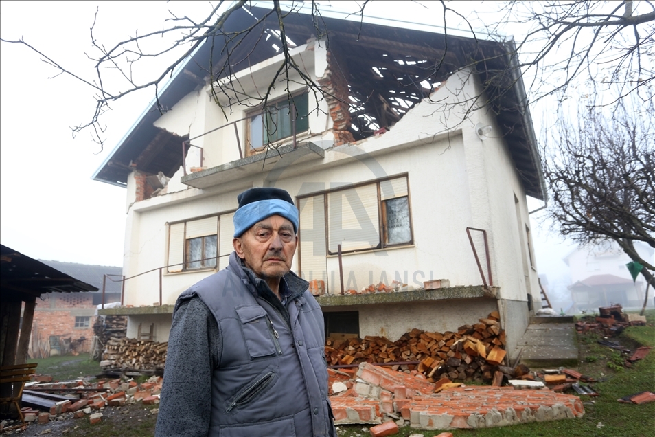 Hrvatska: Mnoge obitelji noć nakon potresa provele u autima i šatorima 