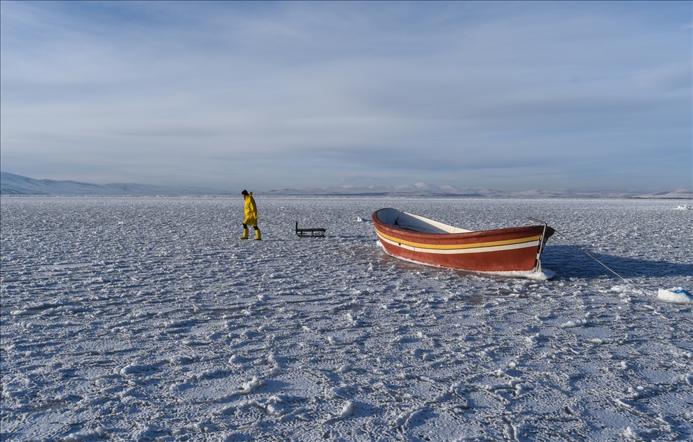 People enjoy winter at Lake Cildir