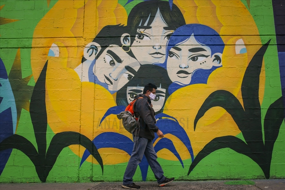 Con diferentes murales, colectivo de artistas de Colombia agradece a los trabajadores de la salud en Bogotá