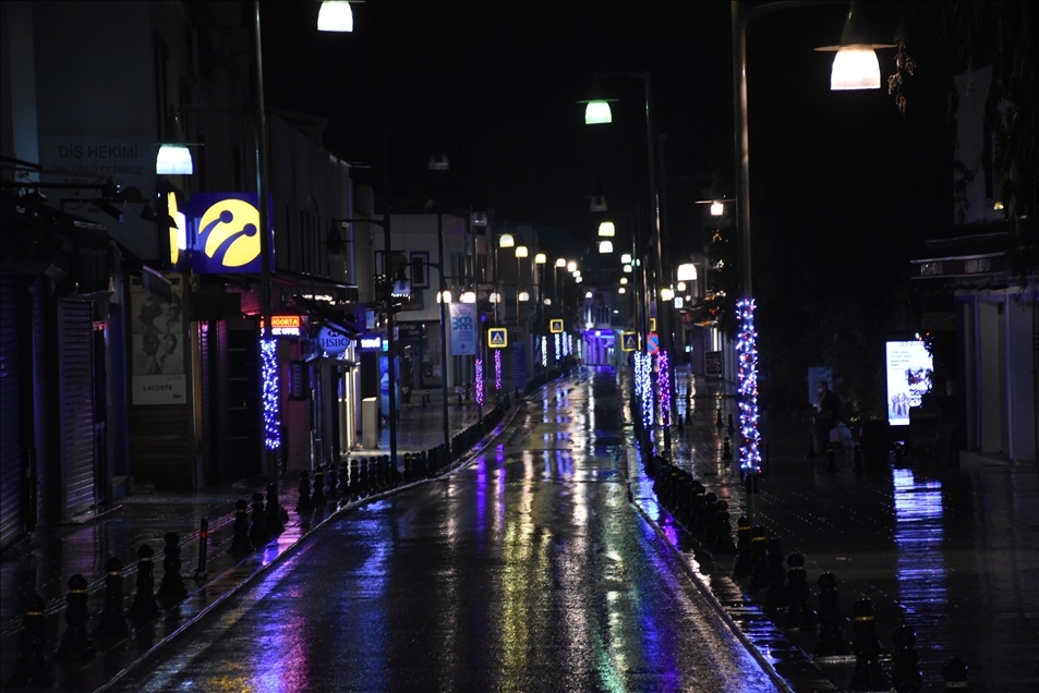 Bodrum'da sokaklar boş kaldı