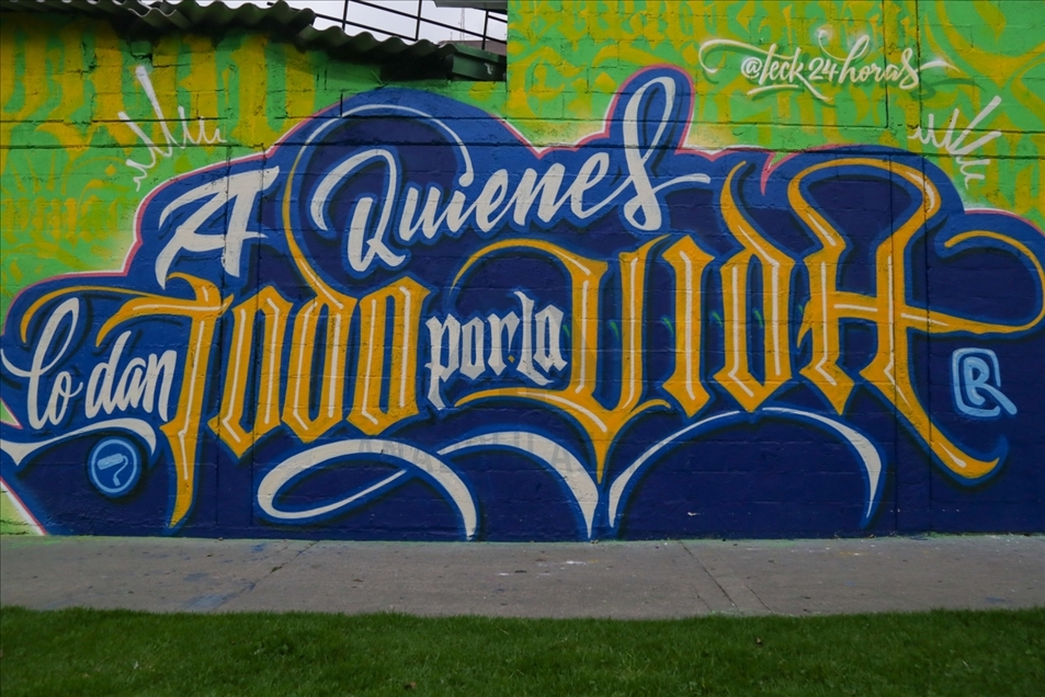 Con diferentes murales, colectivo de artistas de Colombia agradece a los trabajadores de la salud en Bogotá