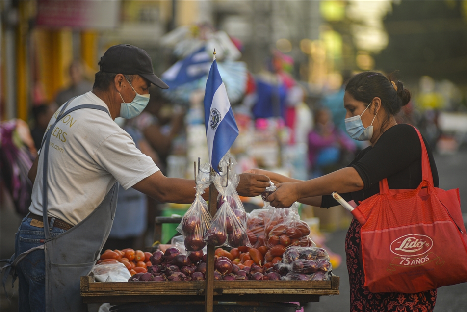 El Salvador'da Kovid-19 gölgesinde günlük yaşam