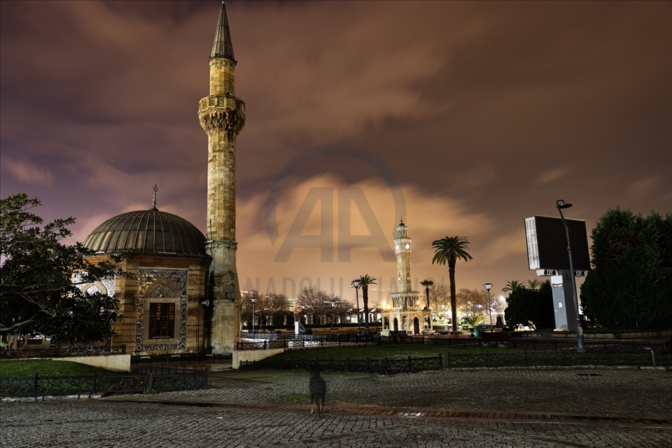 Noche de Año Nuevo en Esmirna, Turquía