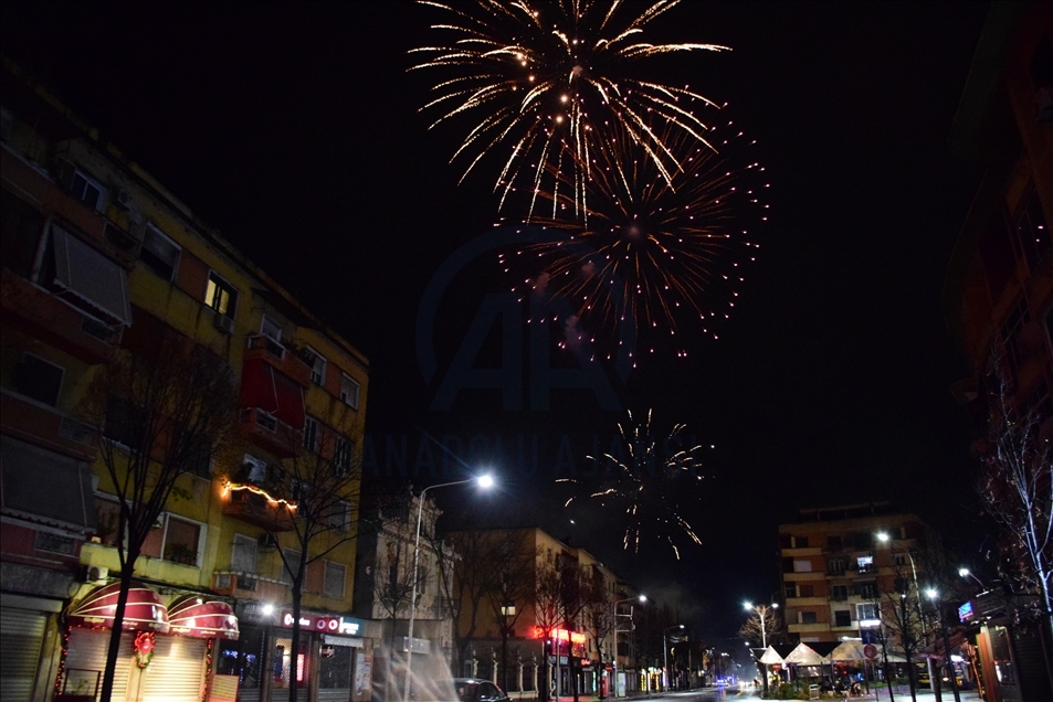 Viti i Ri në Maqedoninë e Veriut, Shqipëri dhe Kosovë, pa festimet tradicionale nëpër sheshe (TIRANË)
