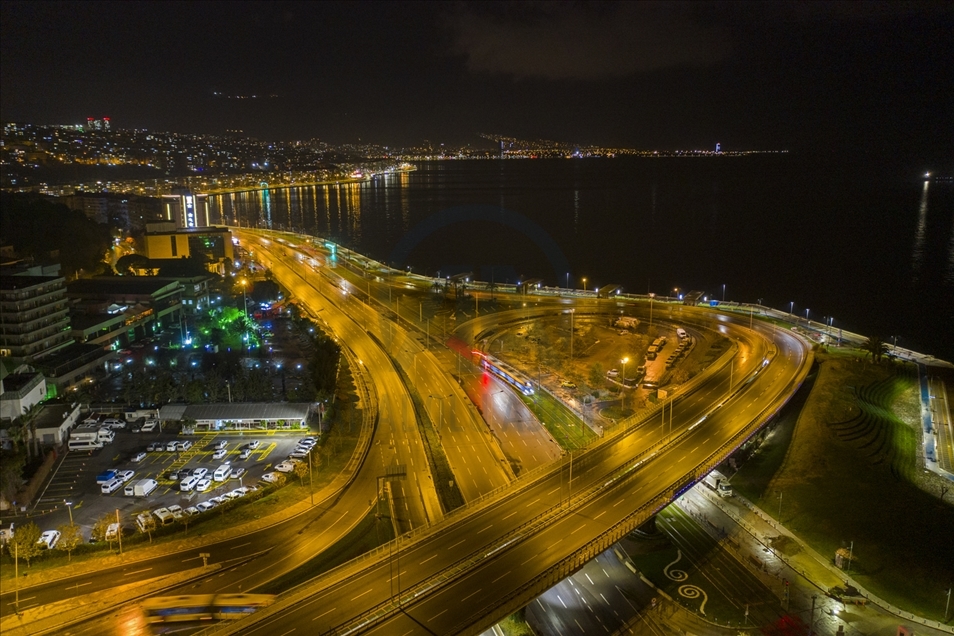 Noche de Año Nuevo en Esmirna, Turquía