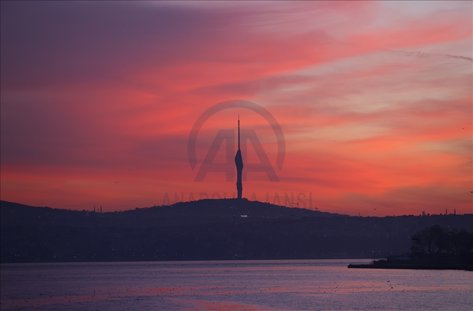 Восход солнца в Стамбуле