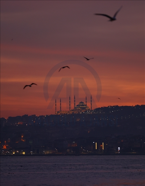 Mentari terbit di Istanbul