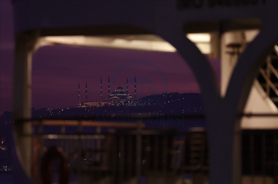 Mentari terbit di Istanbul