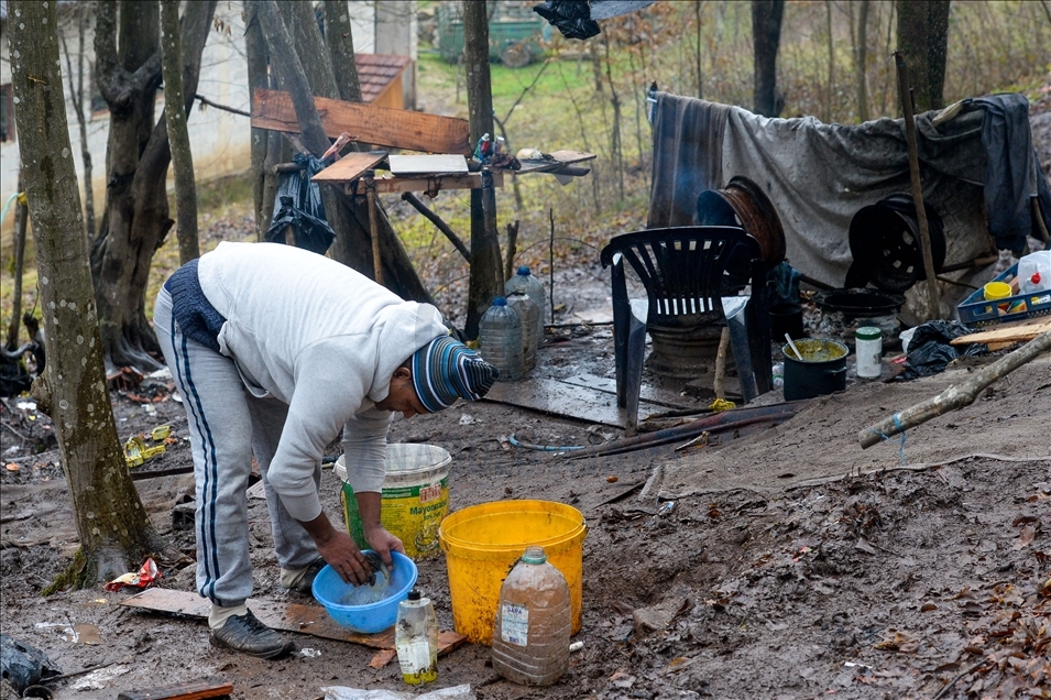 BiH: Migranti u kampu kod Velike Kladuše borave u izuzetno teškim uslovima