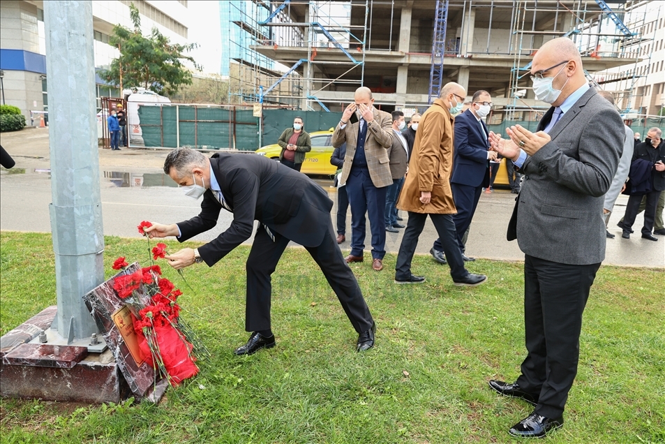İzmir Adliyesi şehitleri anılıyor