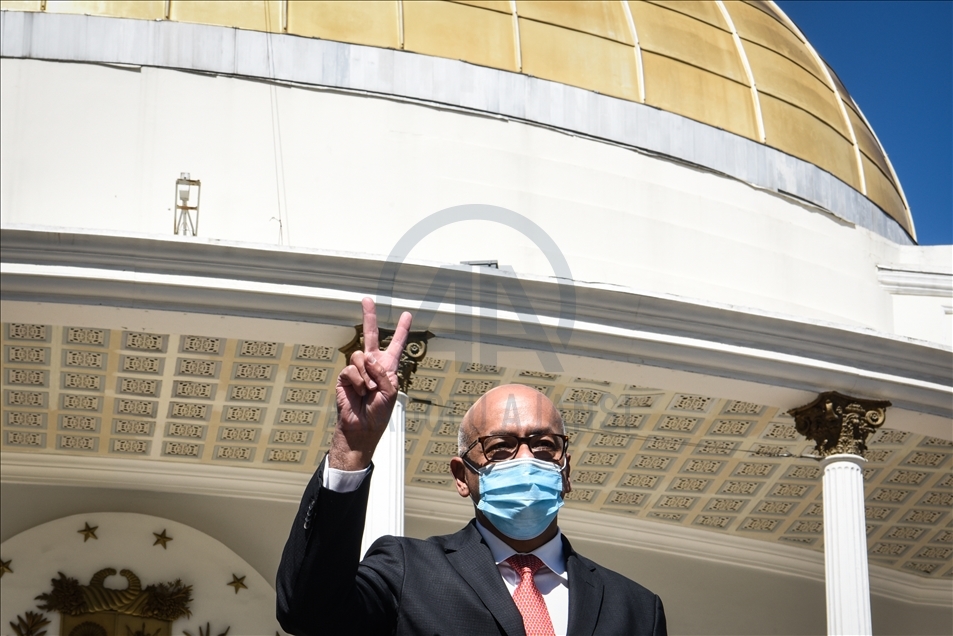 Instalación de la nueva Asamblea Nacional de Venezuela de mayoría oficialista