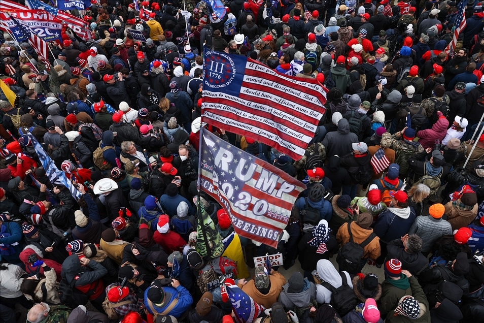 ABD'de Trump destekçilerinin gösterisi nedeniyle Kongre binası kapatıldı