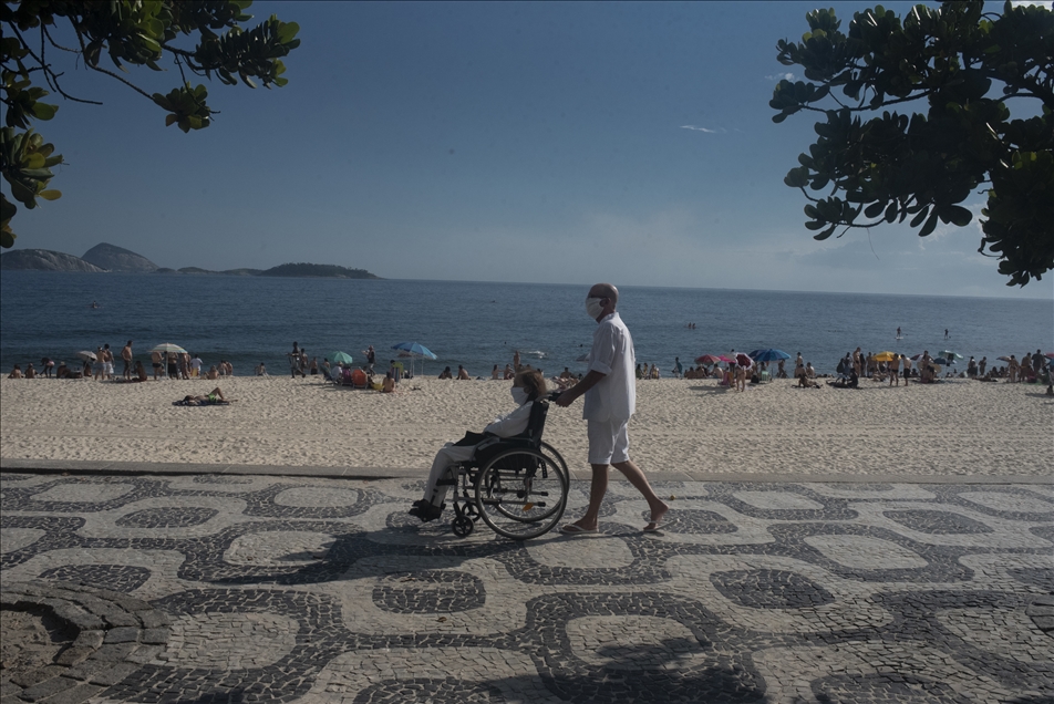 Rio de Janeiro'da Kovid-19 gölgesinde yeni yıl 