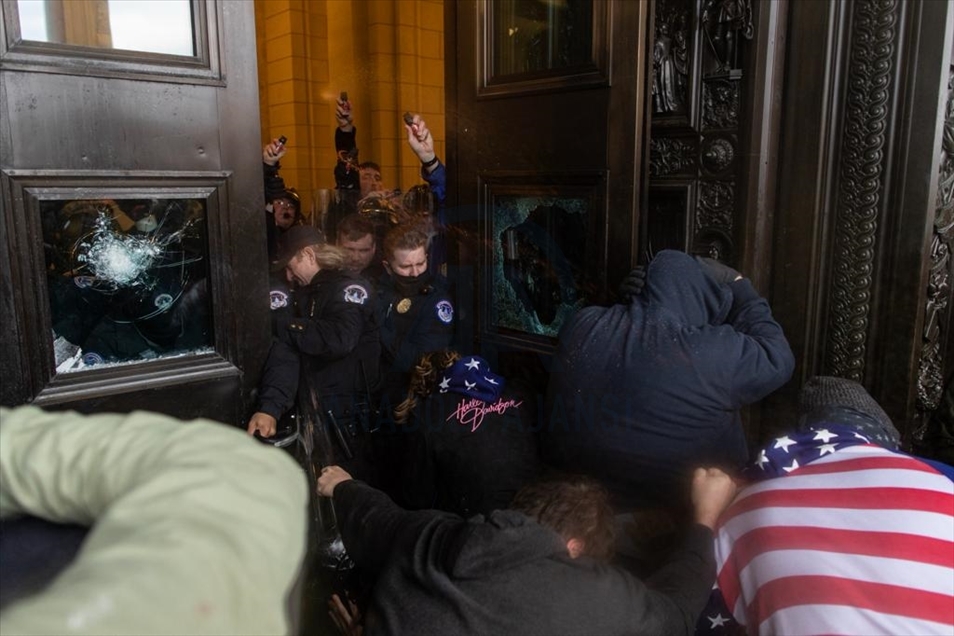Trump supporters storm Capitol building in Washington