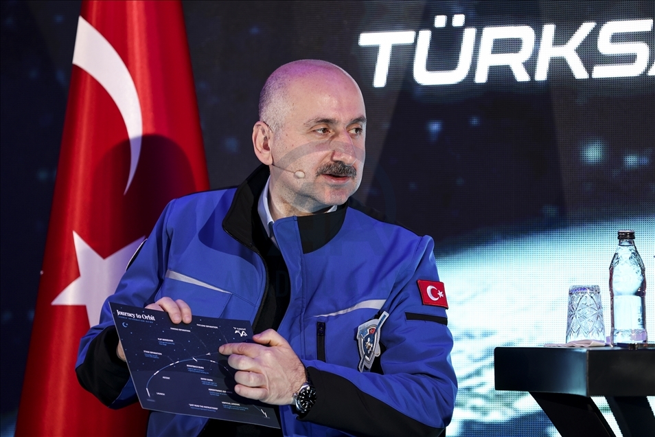 Ulaştırma ve Altyapı Bakanı Adil Karaismailoğlu