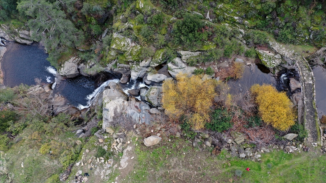 30 şelalenin bulunduğu Aydın'daki Deliçay Vadisi keşfedilmeyi bekliyor