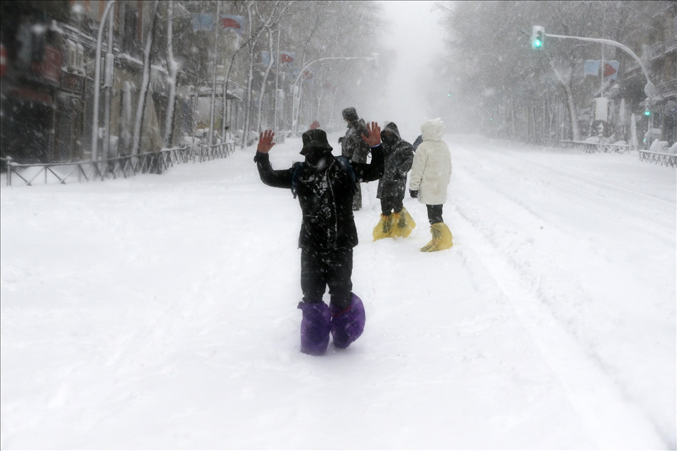 Snow hits Madrid as temperatures plummet In Spain