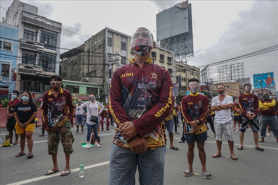 Filipinler'de 'Siyah Nasıriye' töreni