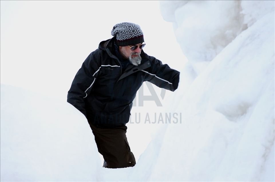 Formation of snow sculptures in Turkey's Kars started