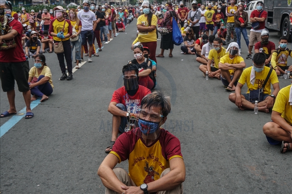 Filipinler'de 'Siyah Nasıriye' töreni