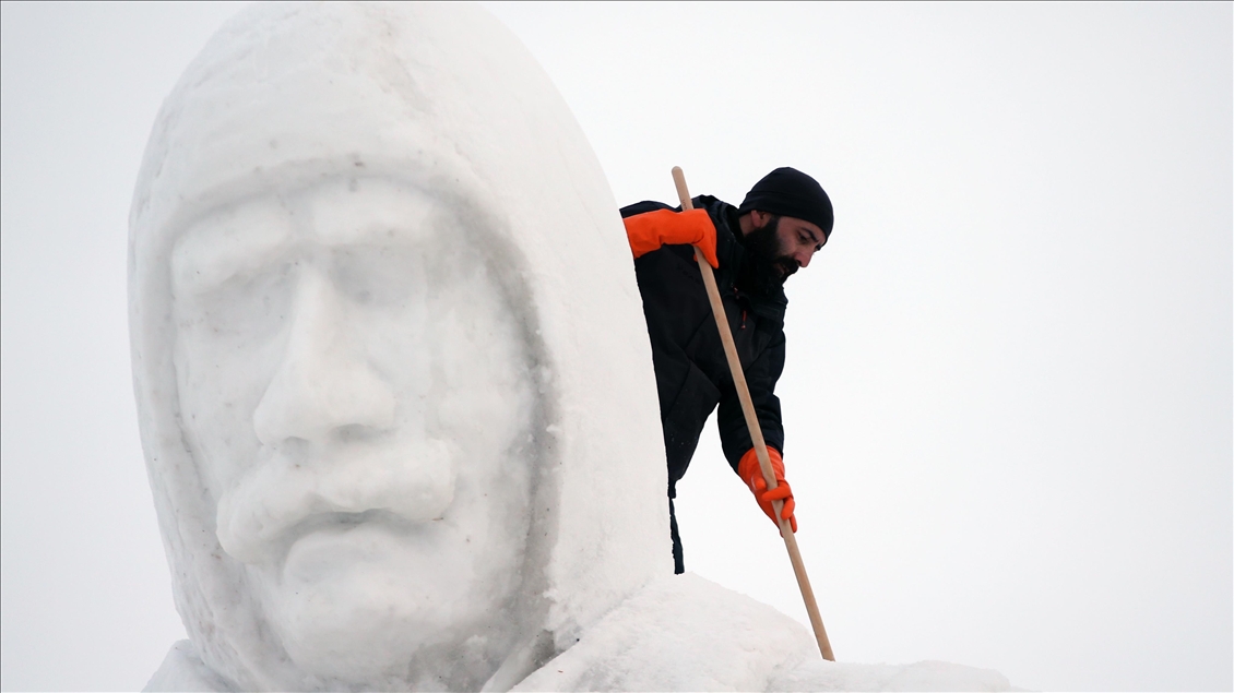 Formation of snow sculptures in Turkey's Kars started