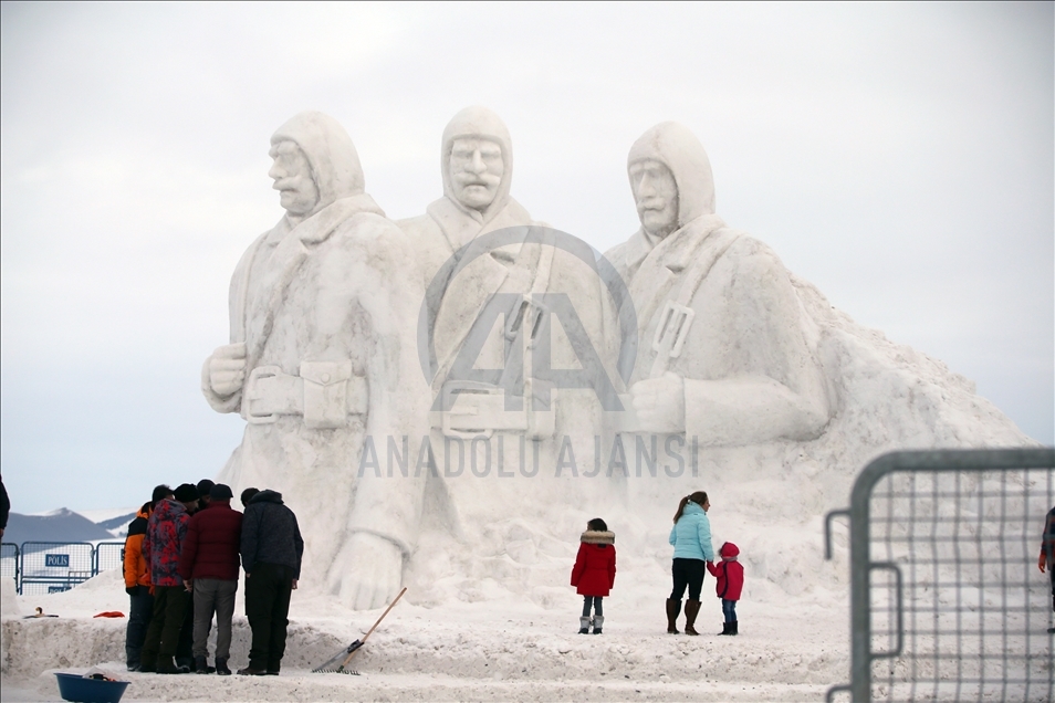 Formation of snow sculptures in Turkey's Kars started