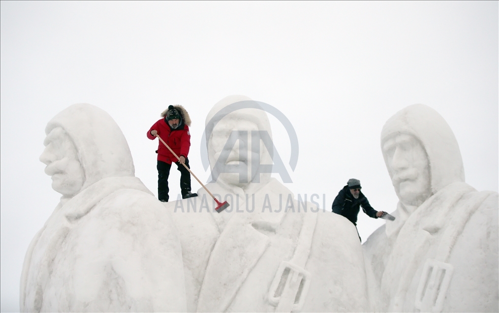 Formation of snow sculptures in Turkey's Kars started