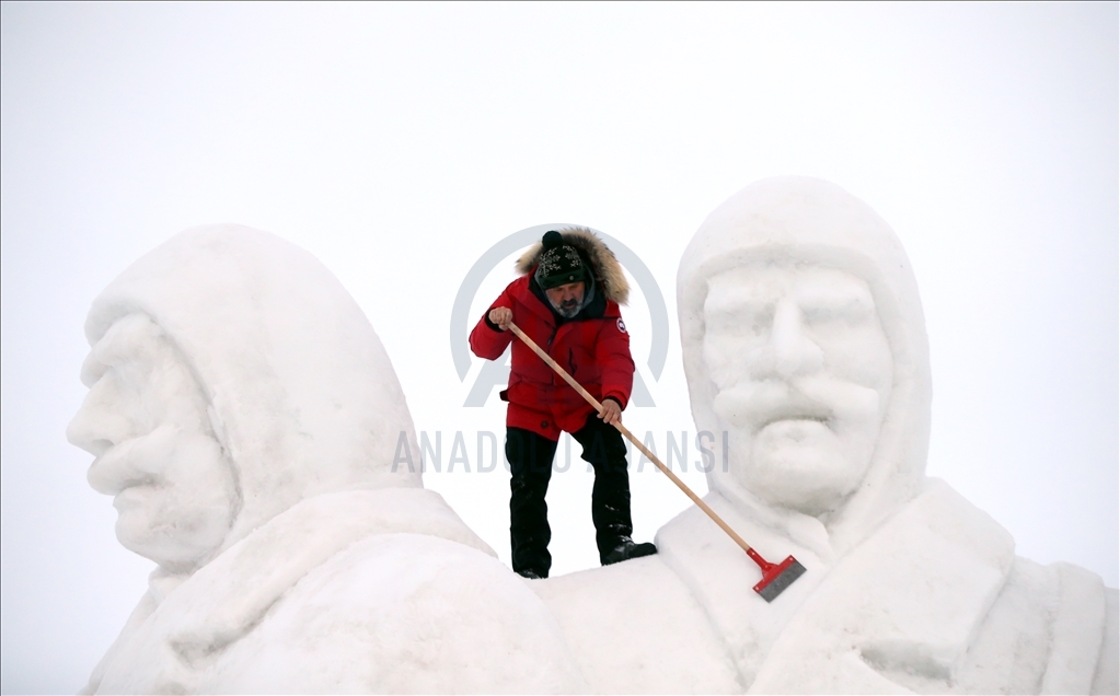Formation of snow sculptures in Turkey's Kars started