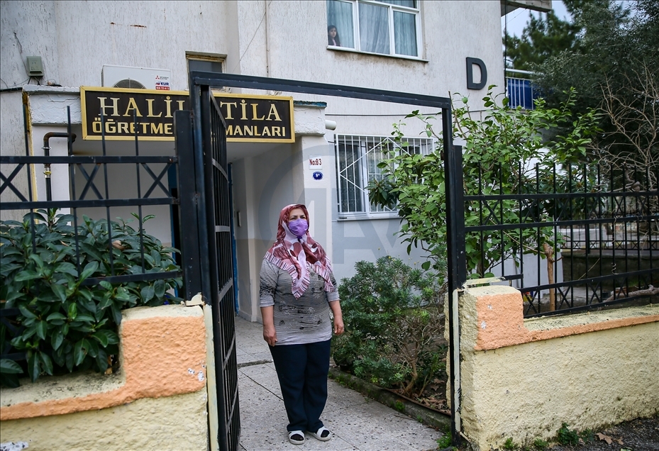 İzmir'de okullarda İstiklal Marşı okundu