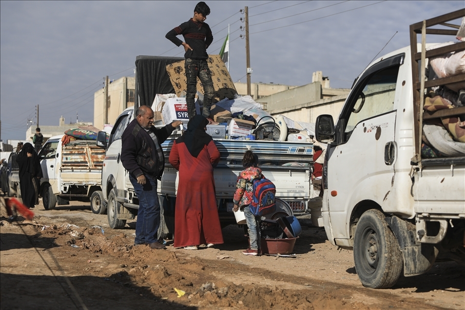 Li Ezêzê malên bi brîkêtan tên çêkirin ji bo kesên di konan da dijîn bûne hêvî