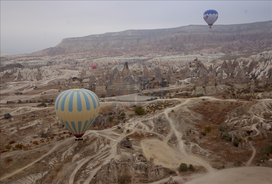 Turqi, mbi 120.000 persona shijuan pamjen nga qielli në Kapadokya