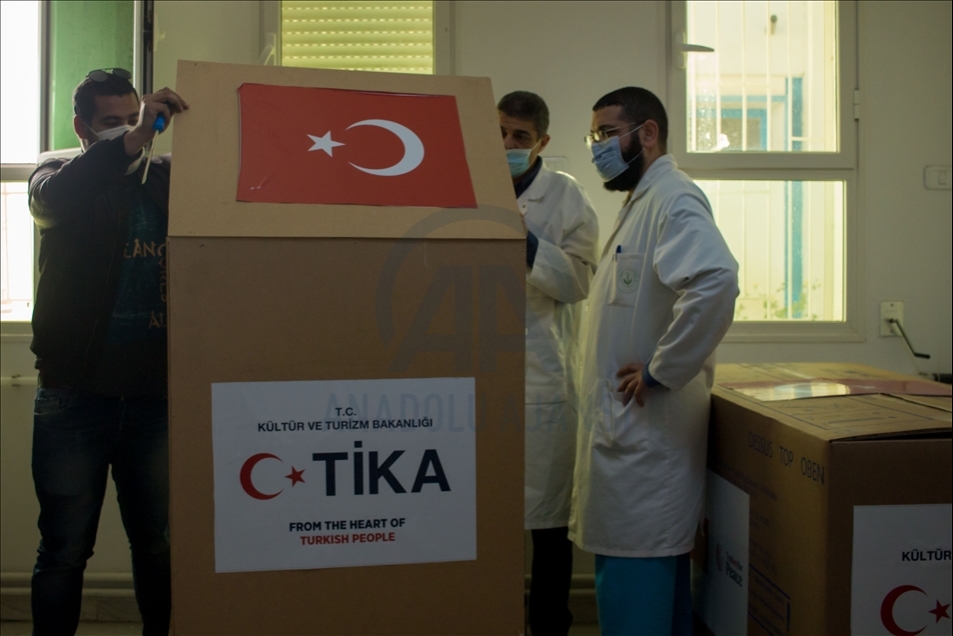 Tunisie/TİKA: Des aides médicales acheminées à l’hôpital de Médenine