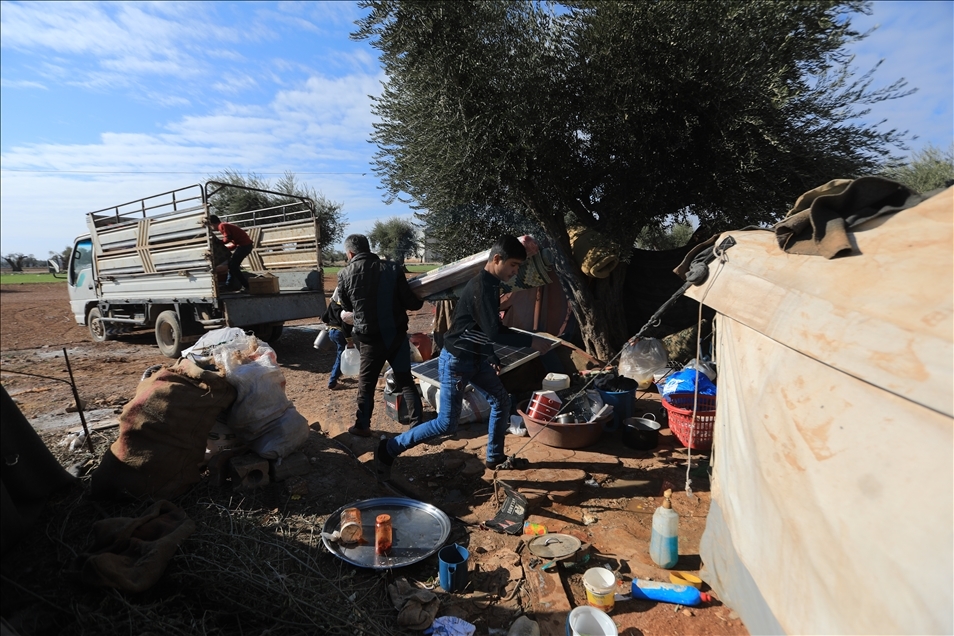 Li Ezêzê malên bi brîkêtan tên çêkirin ji bo kesên di konan da dijîn bûne hêvî