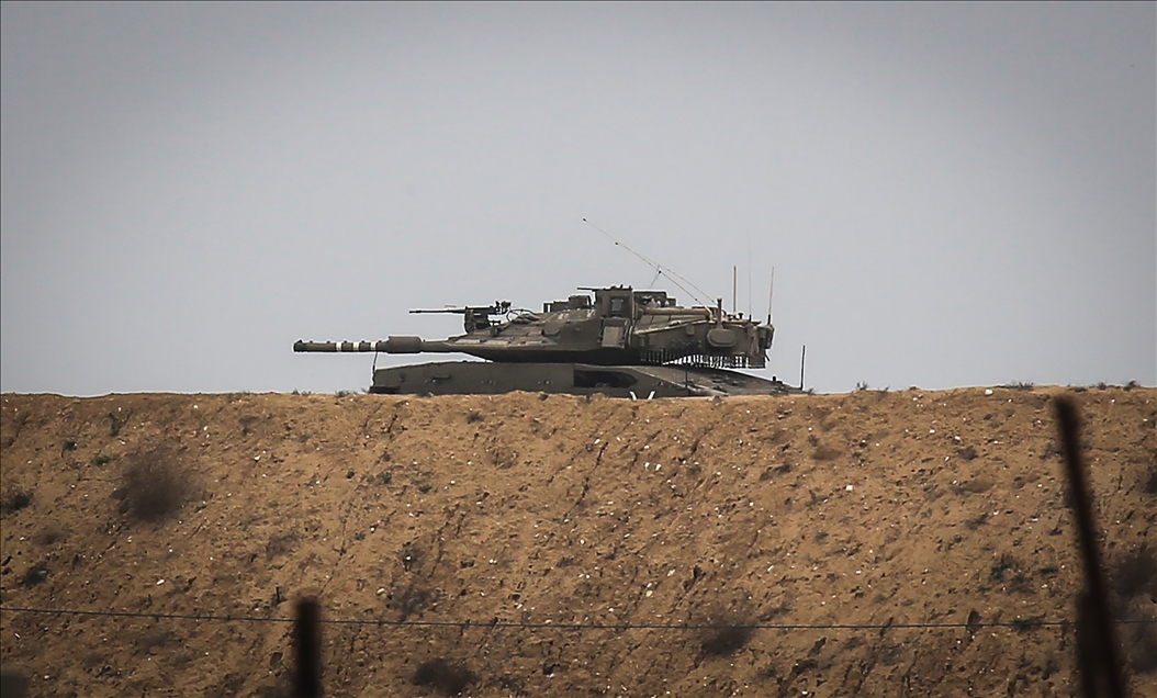 إسرائيل تقصف موقعين بغزة ردا على "إطلاق نار"